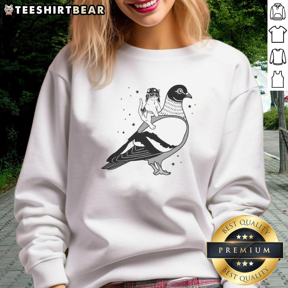 top-gary-riding-pigeon-the-cat-wearing-a-hat-flies-on-the-back-of-a-dove-sweatshirt Top Gary riding pigeon cat in a hat flies on the back of a dove sweatshirt, showcasing whimsical pet fashion.