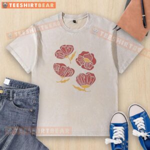 Nice red poppy floral design on a 'Fk Trump' washed t-shirt, perfect for casual wear and bold statements.