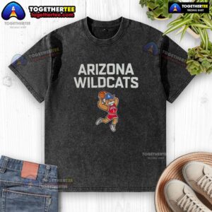 Good Arizona Wildcats mascot Wilbur on a washed basketball team t-shirt, showcasing team spirit and style.
