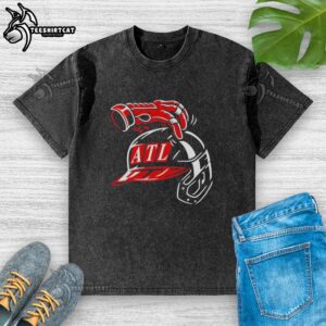 Alt Text: Premium Atlanta Braves ATL Head Scratch Washed T-Shirt featuring a stylish design for baseball fans.