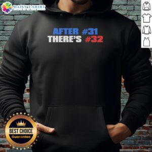 Vintage Montreal Canadiens NHL hoodie featuring 'Awesome After 31, There's 32' design, perfect for hockey fans.