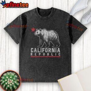 Alt Text: Vintage California Republic t-shirt featuring a bear and star design, perfect for California pride enthusiasts.