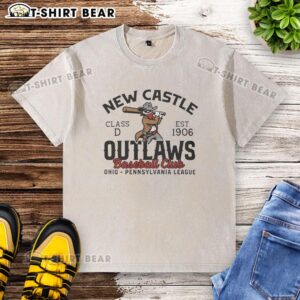 Top New Castle Outlaws Baseball 1906 washed t-shirt featuring vintage design and comfortable fit for fans.