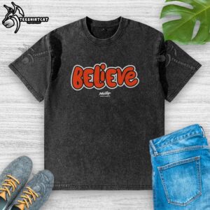 Alt Text: Top Believe Philadelphia Flyers NHL basic washed t-shirt in black, featuring team logo and comfortable fit.