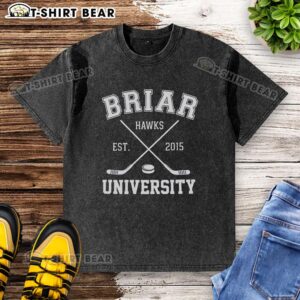 Nice Briar University Est 2015 Di Laurentis 66 Washed T-Shirt in soft cotton, perfect for casual wear and school pride.