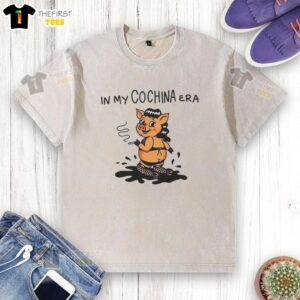 Funny Pig Lady In My Cochina Era Meme T-Shirt - Image 6