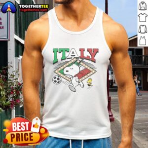 Top Peanuts Snoopy X Italy Soccer Tank Top featuring Snoopy in Italy soccer attire, perfect for sports fans.