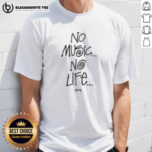 Good Tower Records No Music No Life T-Shirt featuring iconic logo and vibrant design for music lovers.