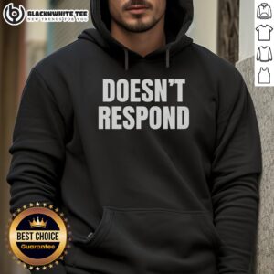 Stylish black 'Hot Doesn't Respond' hoodie with bold text, perfect for casual wear and statement fashion.