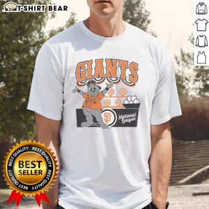 Alt Text: Top Mitchell & Ness Cream San Francisco Giants Step Back Up T-Shirt featuring team logo and stylish design.