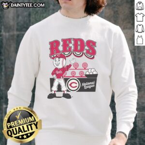 Awesome Mitchell & Ness Cream Cincinnati Reds Step Back Up Sweatshirt for stylish baseball fans and comfort.