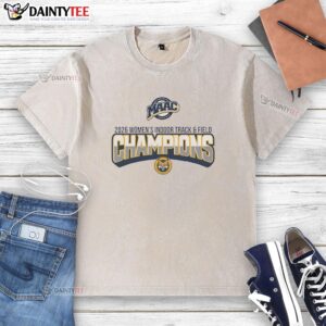 Good Maac Quinnipiac University Women's Indoor Track and Field Champions 2026 Logo Washed T-Shirt design.