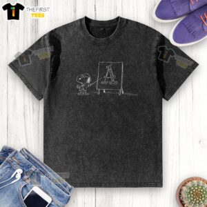 Alt Text: Top Snoopy Professor Snoopy washed t-shirt featuring a fun cartoon design of Snoopy in academic attire.
