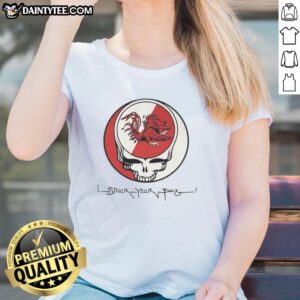 Grateful Dead x South Carolina Gamecocks ladies tee featuring a stylish design for fans and comfort in every wear.