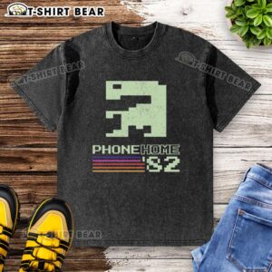 Hot Signal Sent 82 washed t-shirt in casual style, perfect for trendy summer outfits and comfortable wear.