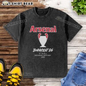 Top Arsenal FC Budapest 2026 UEFA Champions League Final washed t-shirt showcasing team pride and event details.