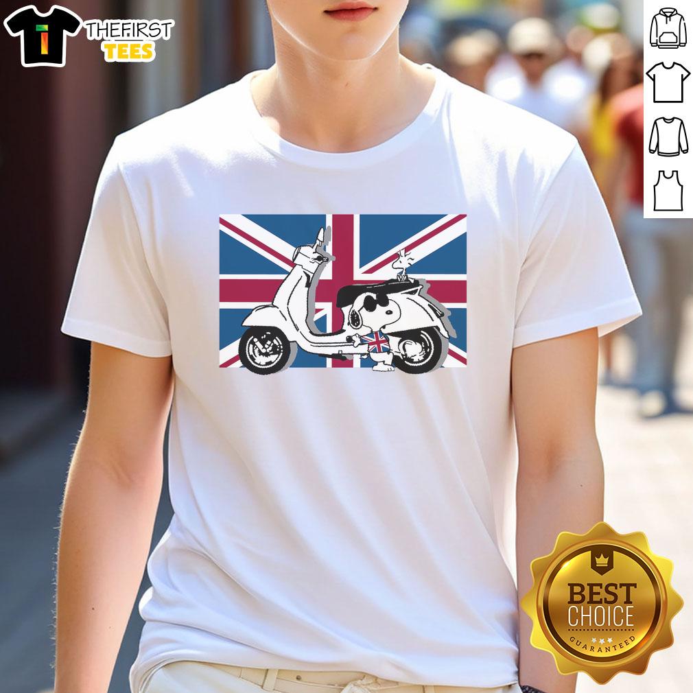 cute-peanuts-union-jack-scooter-snoopy-t-shirt Alt Text: Cute Peanuts Union Jack scooter Snoopy T-Shirt featuring colorful graphics of Snoopy on a scooter with British flag design.