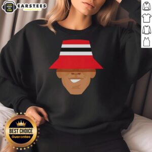 Alt Text: Good Kobbie Mainoo Manchester United sweatshirt design, featuring the iconic club colors and logo for fans.