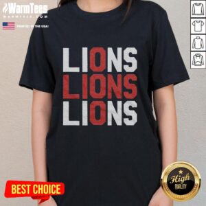 Stylish Nice Three Lions England Ladies Tee featuring a bold lion graphic, perfect for soccer fans and casual wear.