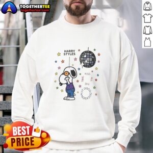 Good Snoopy Kiss cartoon sweatshirt, featuring a playful design perfect for disco occasions and casual wear.