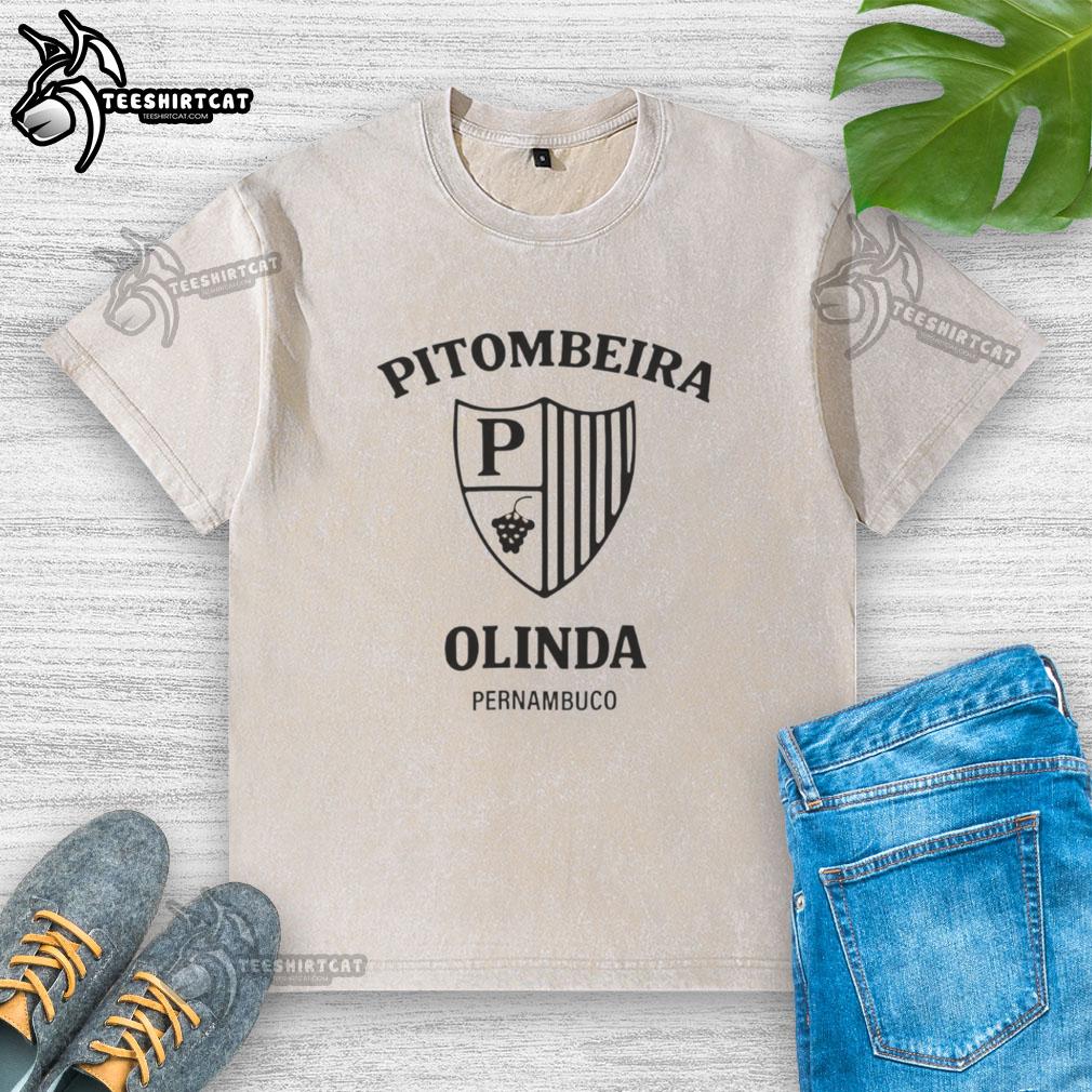good-camiseta-pitombeira-olinda-pernambuco-logo-washed-t-shirt Good Camiseta Pitombeira Olinda Pernambuco logo on a washed t-shirt, showcasing vibrant design and local culture.