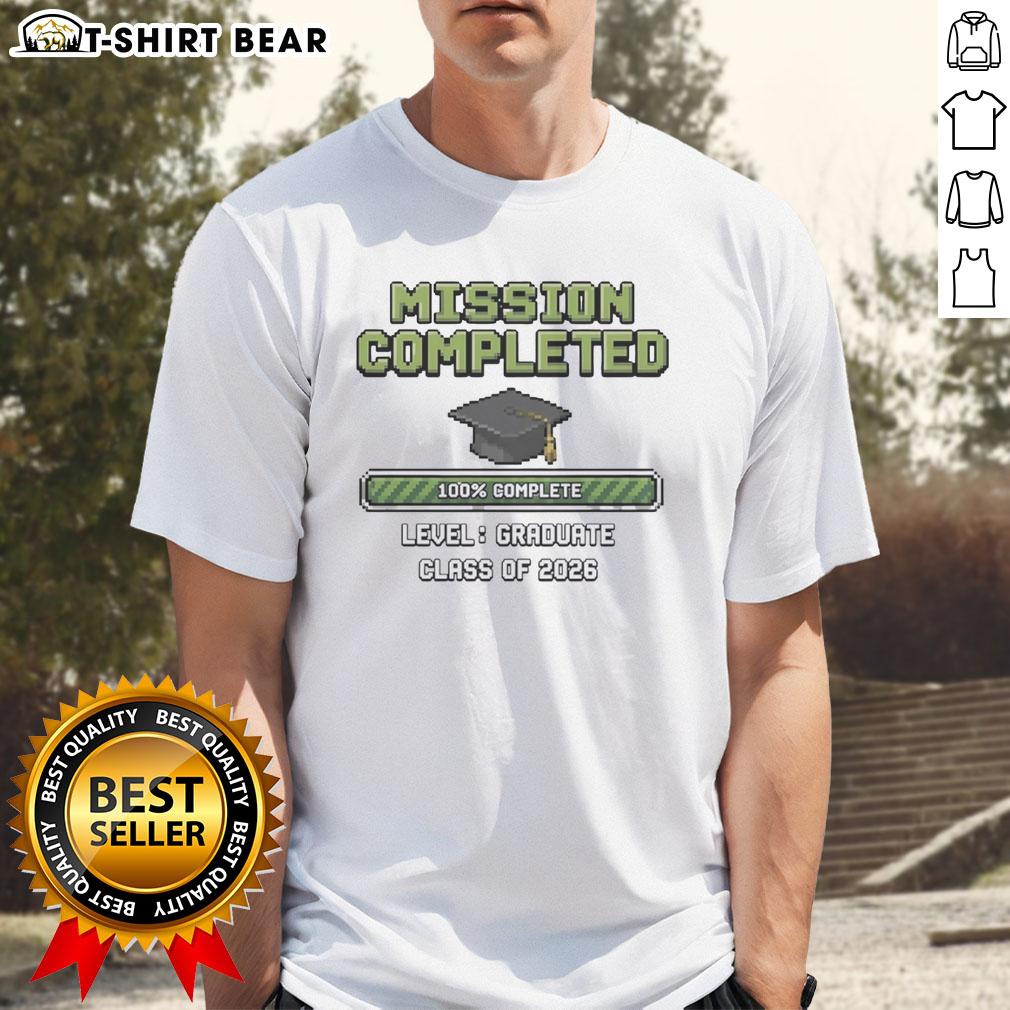 Good Graduate Class Of 2026 Mission Completed Graduation Cap 100′ Complete Level T-Shirt Good Graduate Class of 2026 Mission Completed T-Shirt featuring a graduation cap and '100' level design.