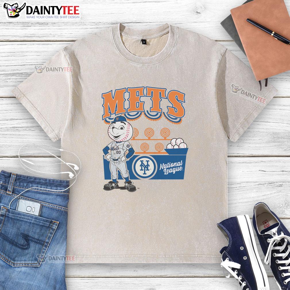 good-mitchell-ness-cream-new-york-mets-step-back-up-washed-t-shirt Alt Text: Good Mitchell & Ness Cream New York Mets Step Back Up Washed T-Shirt featuring vintage logo and soft fabric.