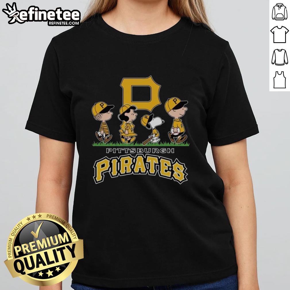 good-snoopy-charlie-brown-linus-and-lucy-wearing-pittsburgh-pirates-baseball-jersey-ladies-tee Snoopy, Charlie Brown, Linus, and Lucy in Pittsburgh Pirates baseball jerseys on a ladies' tee shirt.