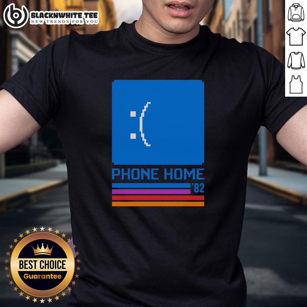Original E.T. Crash T Shirt Original E.T. Crash T-Shirt featuring iconic movie graphics and vibrant colors, perfect for fans of the classic film.