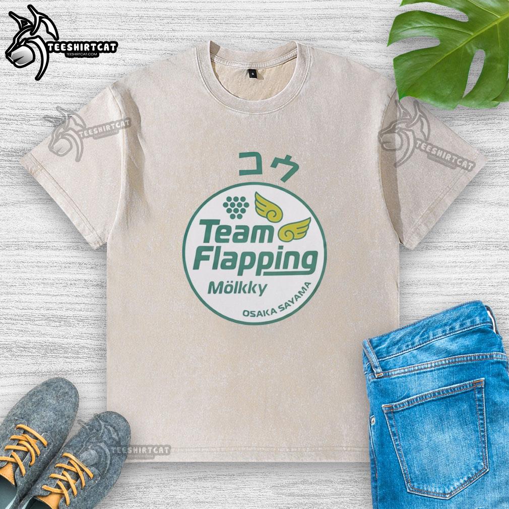 pretty-kou-team-flapping-molkky-osaka-sayama-wings-game-winged-pins-washed-t-shirt Pretty Kou Team playing flapping Mlkky in Osaka Sayama, showcasing winged pins on washed T-shirts during the game.