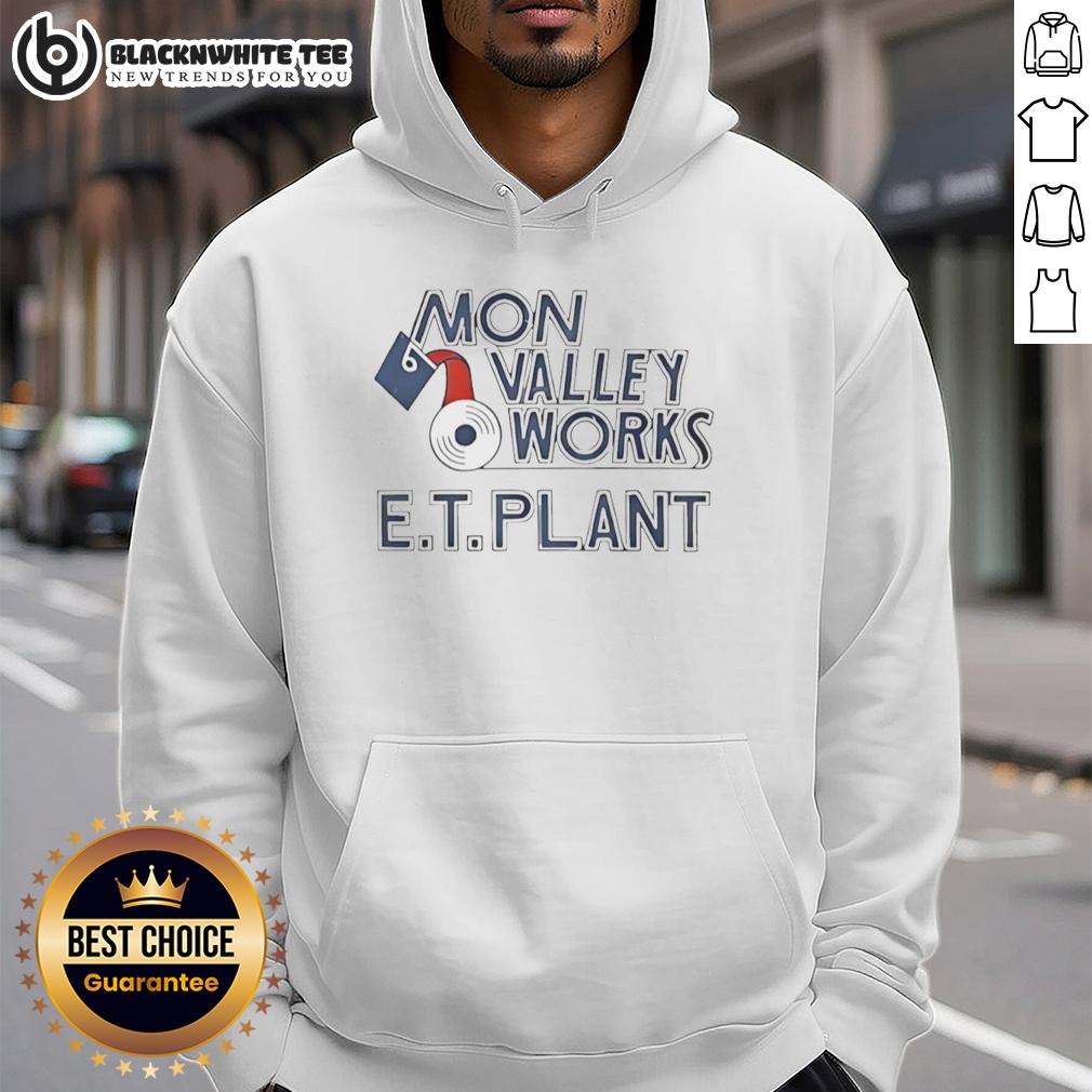 Pretty Mon Valley Works E.T. Plant Molten Metal Pour Hoodie Alt Text: Pretty Mon Valley Works E.T. Plant molten metal pour hoodie featuring industrial design and vibrant colors.
