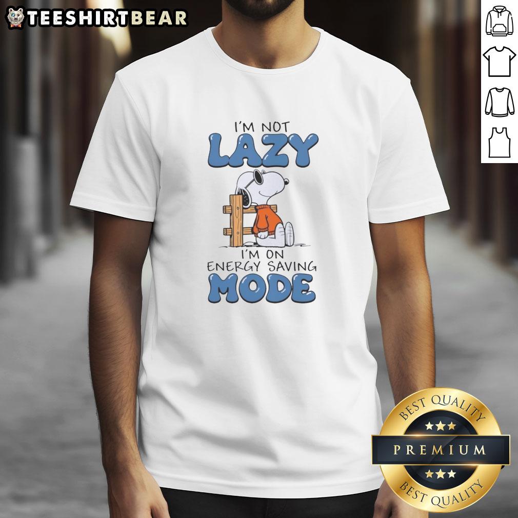 top-im-not-lazy-im-on-energy-saving-mode-snoopy-t-shirt-1 Top I'M Not Lazy I'M On Energy Saving Mode Snoopy T-Shirt featuring Snoopy in a relaxed pose, perfect for casual wear.
