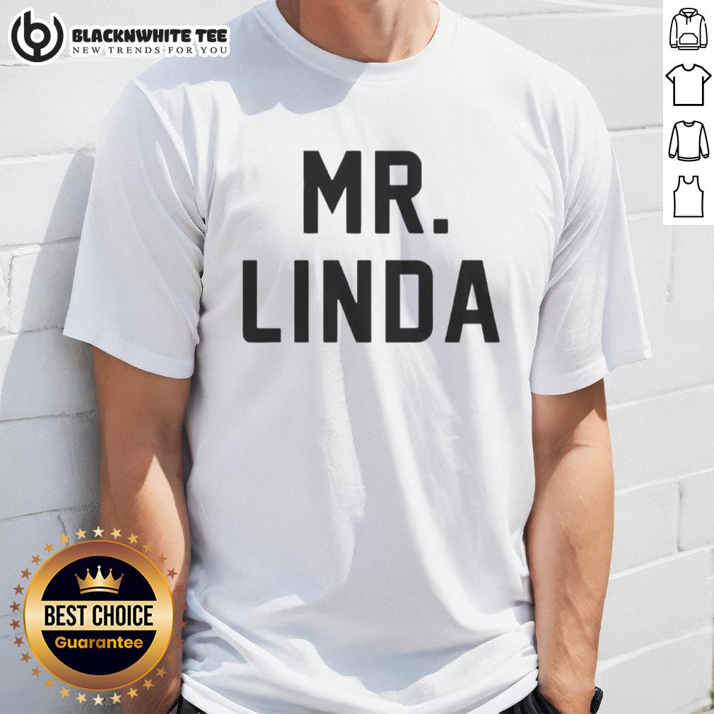Top Mr Linda Johnny Knoxville T Shirt Top Mr Linda Johnny Knoxville T-Shirt featuring a bold graphic design and vibrant colors, perfect for fans of the actor.