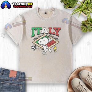 Top Peanuts Snoopy X Italy Soccer washed t-shirt featuring a playful Snoopy design, perfect for soccer fans.