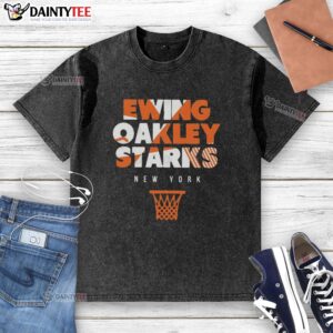 Premium New York Knicks Ewing Oakley Starks vintage washed t-shirt featuring iconic team graphics and a comfortable fit.