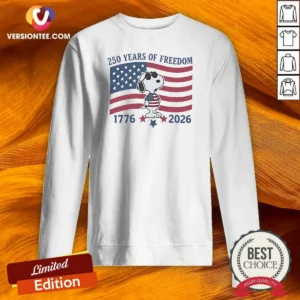Good Snoopy Wearing Sunglasses 250 Years Of Freedom 1776 2026 Sweatshirt