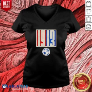 Hot U.S. Soccer Retro 1913 Soccer V-Neck Shirt
