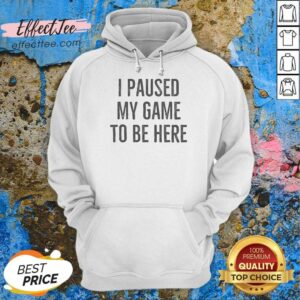 Nice I Paused My Game To Be Here Bold Distressed Typography Gamer Humor hoodie optimized in dark gray with front view