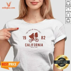 Top You Could Be Happy Here 1982 California Universal Studios ET V Neck Shirt v neck optimized, soft fabric with classic vintage print
