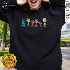 Top Scooby Doo Snoopy Peanuts Sweatshirt featuring classic cartoon characters on a cozy pullover