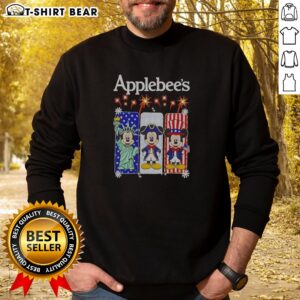 Nice Applebee'S Mickey Mouse USA Sweatshirt featuring classic Mickey Mouse graphic on a comfortable crewneck sweatshirt
