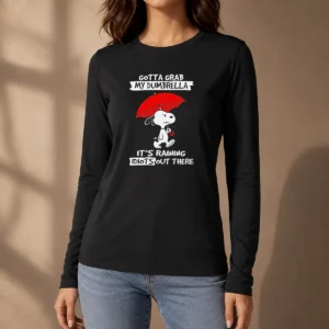 Top Snoopy Gotta Grab My Dumbrella It'S Raining Idiots Out There Long Sleeve Shirt