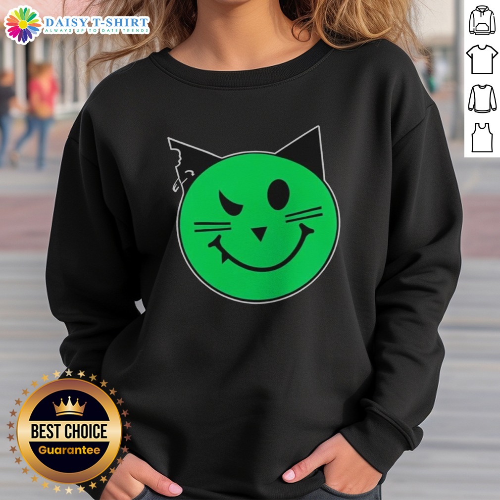pretty-taliesin-wearing-meowmeowz-logo-sweashirt Pretty Taliesin Wearing Meowmeowz Logo Sweatshirt in a cozy setting