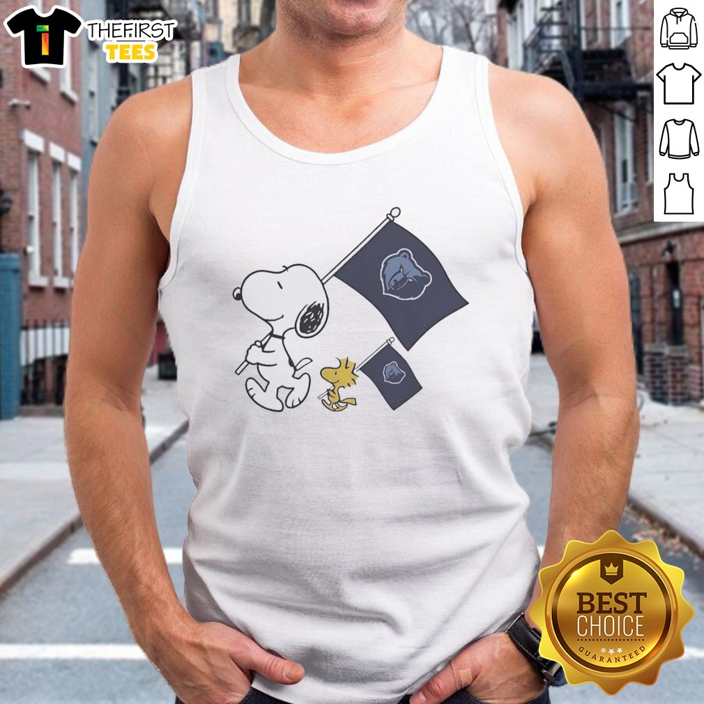 top-snoopy-and-woodstock-holding-memphis-grizzlies-flags-to-cheer-tank-top Top Snoopy And Woodstock Holding Memphis Grizzlies Flags To Cheer Tank Top featuring playful graphics