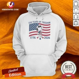 Good Snoopy Wearing Sunglasses 250 Years Of Freedom 1776 2026 Hoodie