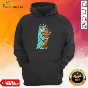 Funny Statue Of Liberty Hug Larry O'Brien Trophy Knicks Forever Hoodie with front pocket and drawstring hood