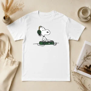 Top Snoopy Peanuts Playing DJ
