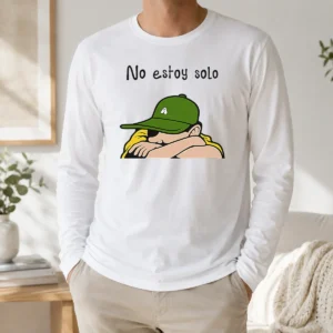 Official Premium No Estoy Solo Charlie Brown Snoopy And Peanuts Gang Hug Long Sleeve Shirt