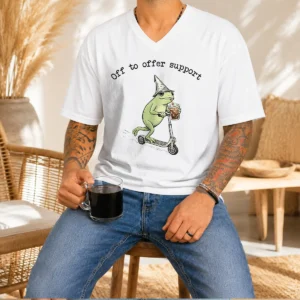 Official Good Support Staff Paraprofessional Back To School Frog Iced Coffee V-Neck Shirt