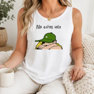 Official Premium No Estoy Solo Charlie Brown Snoopy And Peanuts Gang Hug Tank Top